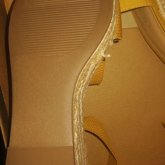 Lexie & Annie wedge sandals - Picture 3 of 5